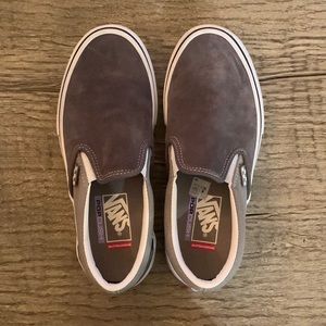 Vans grey suede slip-on shoes, Mens size 6 (fits as womens 7.5)